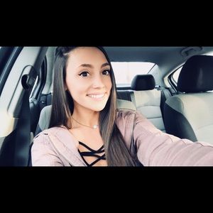 Meet your Posher, Megan